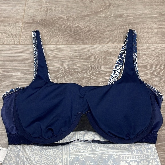 Lands’ End D-Cup Square Neck Underwire Tankini Swimsuit Top 14 D - Picture 10 of 14